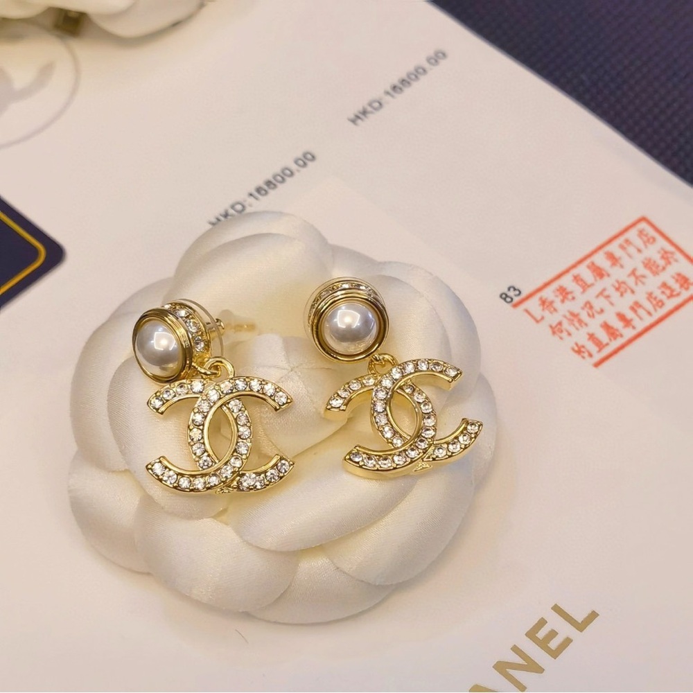 Chanel earrings - Picture 5 of 8